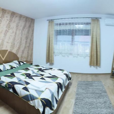 Villa Casa Luminita à Ieşelniţa Extérieur photo