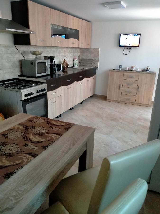 Villa Casa Luminita à Ieşelniţa Extérieur photo