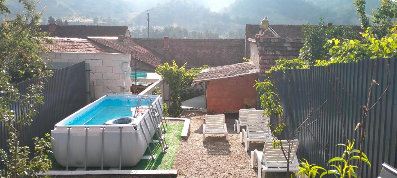 Villa Casa Luminita à Ieşelniţa Extérieur photo